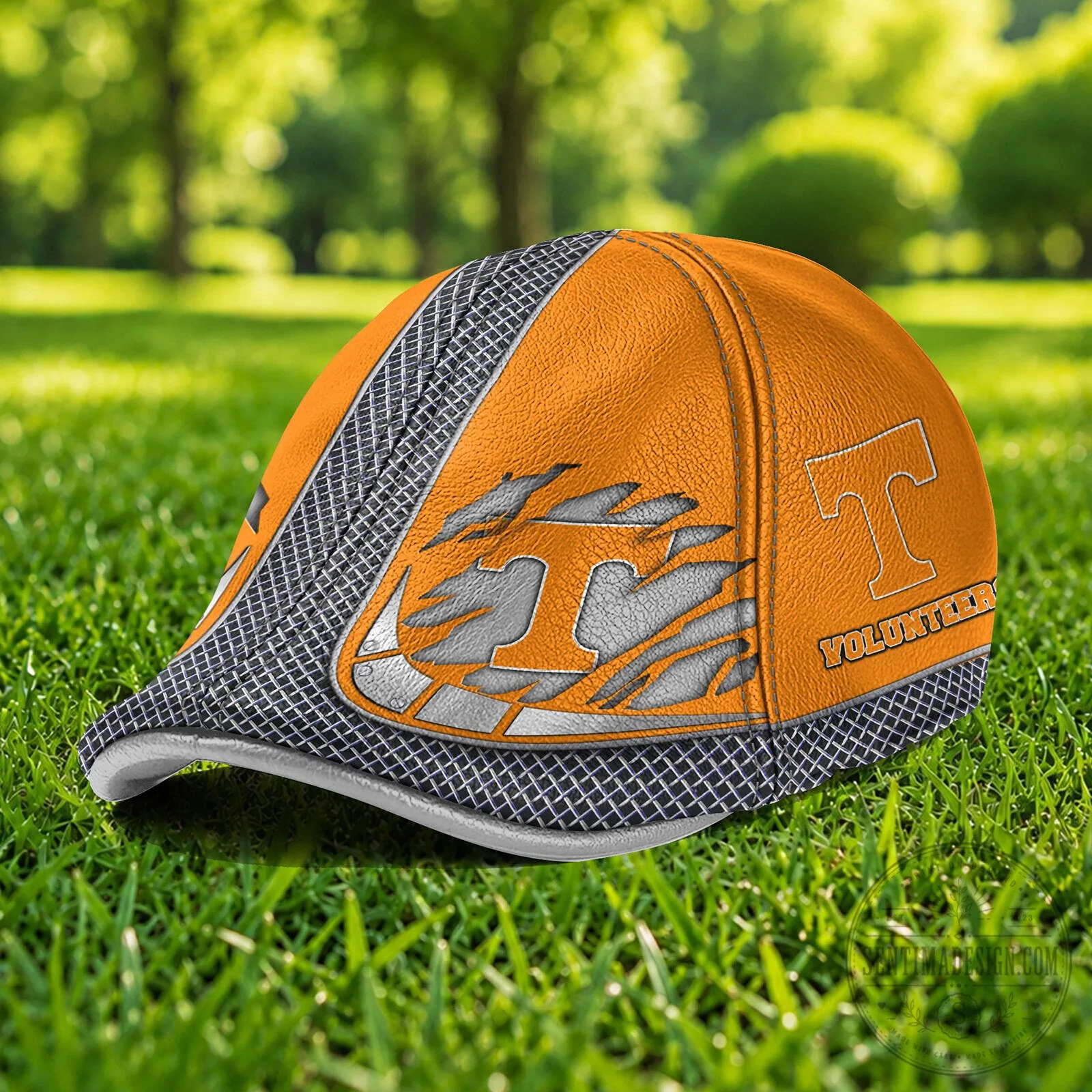 Tennessee Volunteers NCAA Ivy Cap Flat Cap with Distressed Logo Design